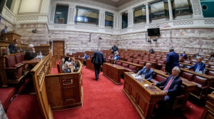 Την Πέμπτη (1/9) η Επιτροπή Θεσμών/ Διαφάνειας για τις υποκλοπές