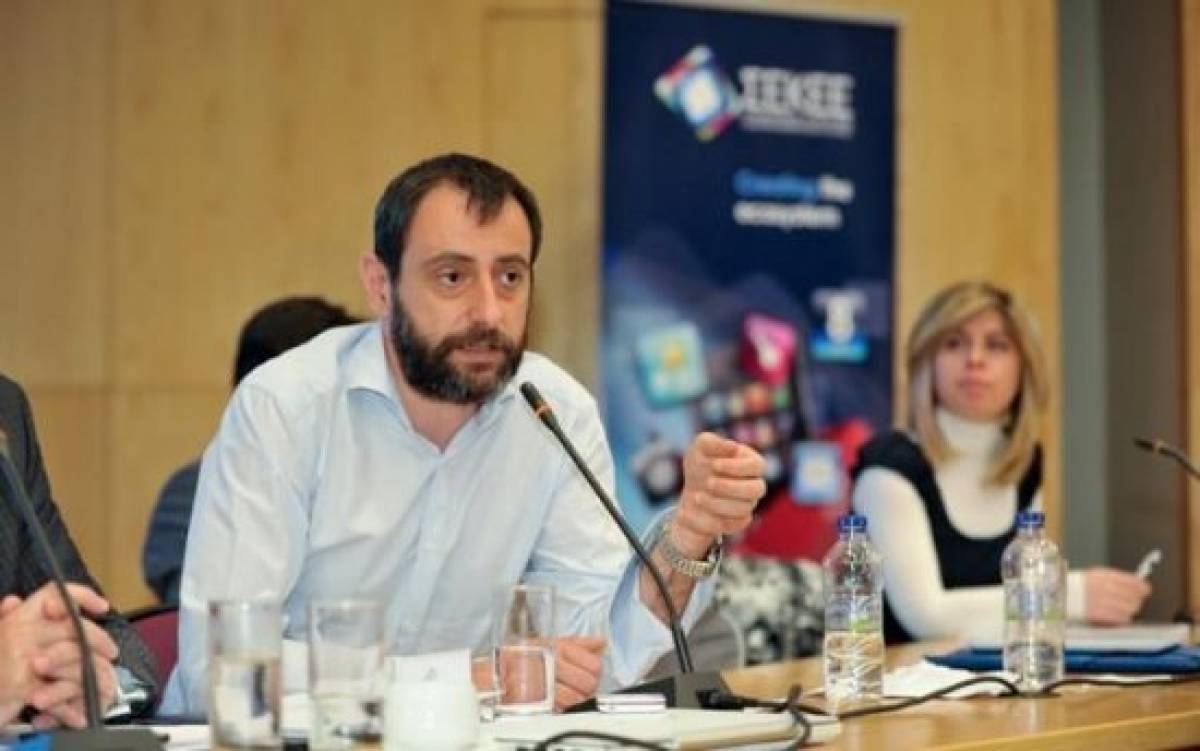 Καρώνης (Viva): Τα επόμενα σχέδια και η απόκτηση της Praxia