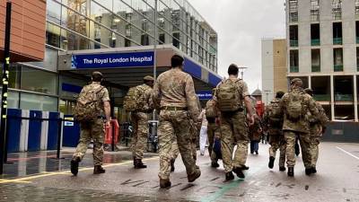 Βρετανία: Ο στρατός ενισχύει τα νοσοκομεία που αντιμετωπίζουν ελλείψεις προσωπικού