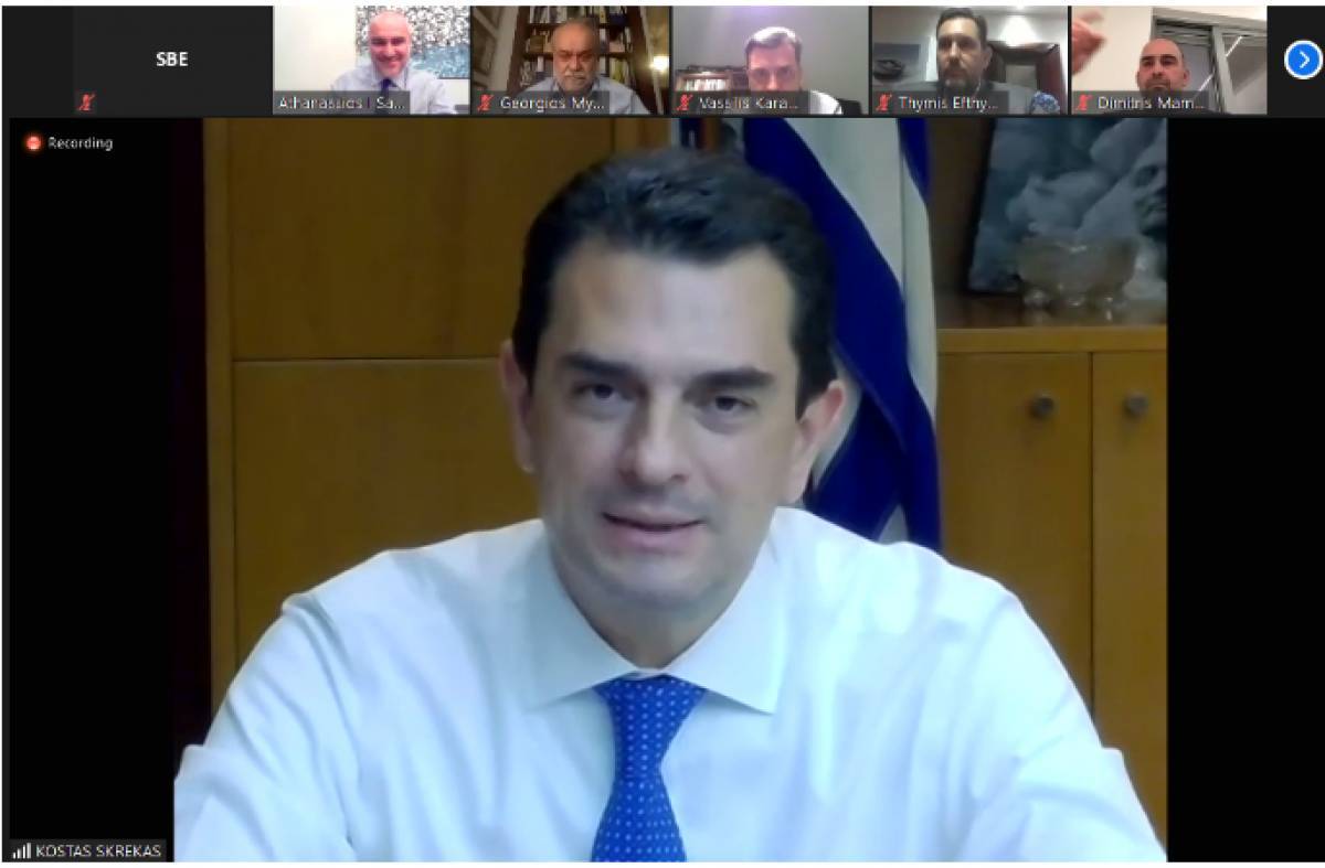 Σκρέκας σε ΣΒΕ: Ειδικό πρόγραμμα «Εξοικονομώ» για τις επιχειρήσεις
