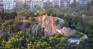 Λόφος Στρέφη: Τέλος στα «έργα ανάπλασης» με απόφαση Δούκα