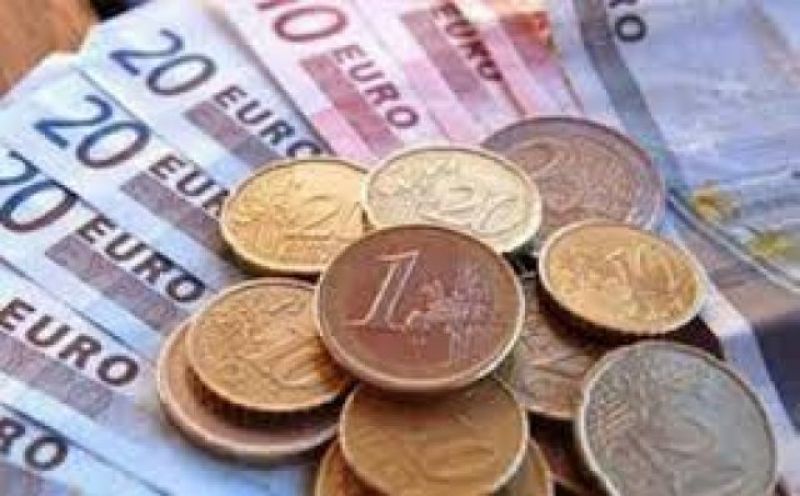 Ξεκινά η αποστολή 80.000 ενημερωτικών για τις μειώσεις των επικουρικών