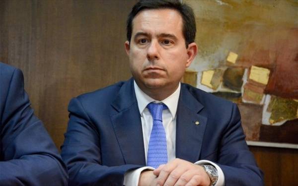 Επίσκεψη Μηταράκη στα ΚΥΤ Σάμου και Λέσβου την Κυριακή
