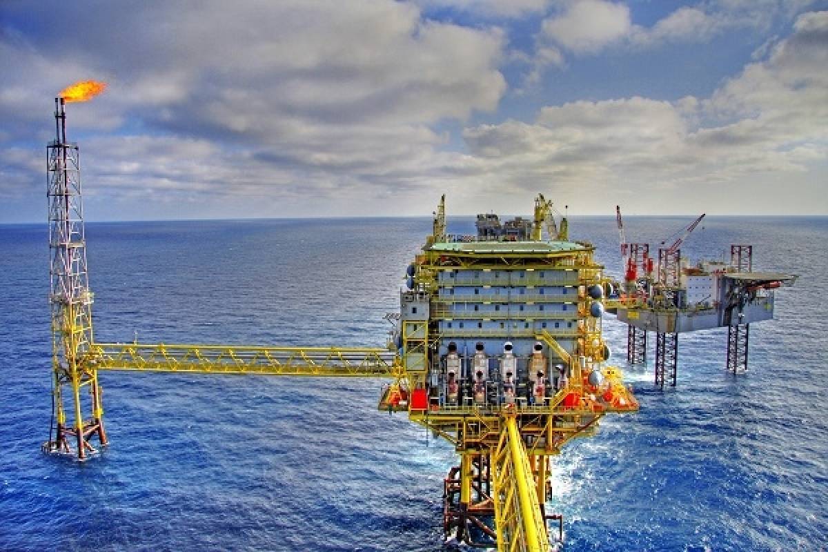 Απώλειες για το αμερικανικό αργό μετά τα μηνιαία κέρδη-ρεκόρ