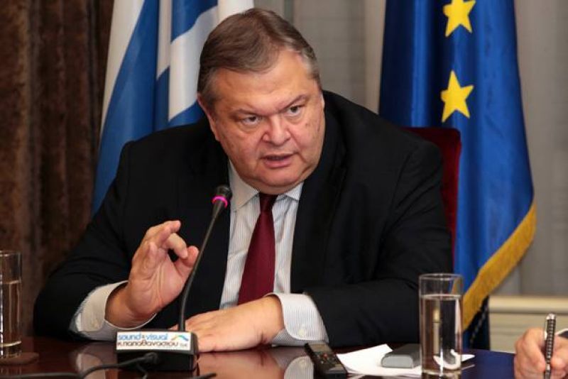 Βενιζέλος: "Αστεία η θεωρία ότι ο Μπαρόζο έχει άποψη για τις πολιτικές εξελίξεις στην Ελλάδα"