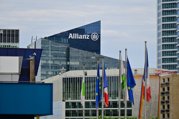 Allianz: Κέρδη-ρεκόρ στο β’ τρίμηνο με «όχημα» ασφάλειες και επενδύσεις