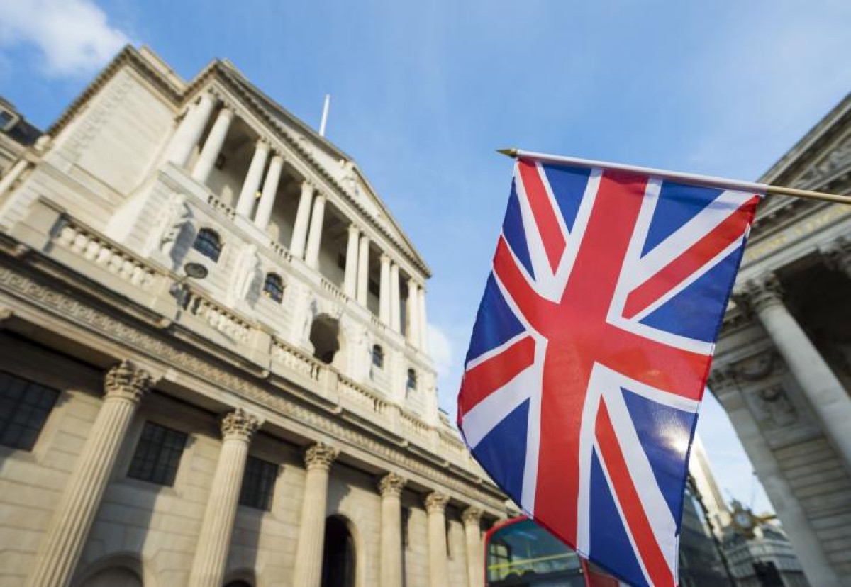 Στο 4,25% τα επιτόκια της BoE- Αύξηση κατά 25 μ.β