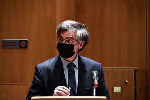 Τσιόδρας: Δεν είναι αμελητέα η Όμικρον- Κίνδυνος νέας μετάλλαξης