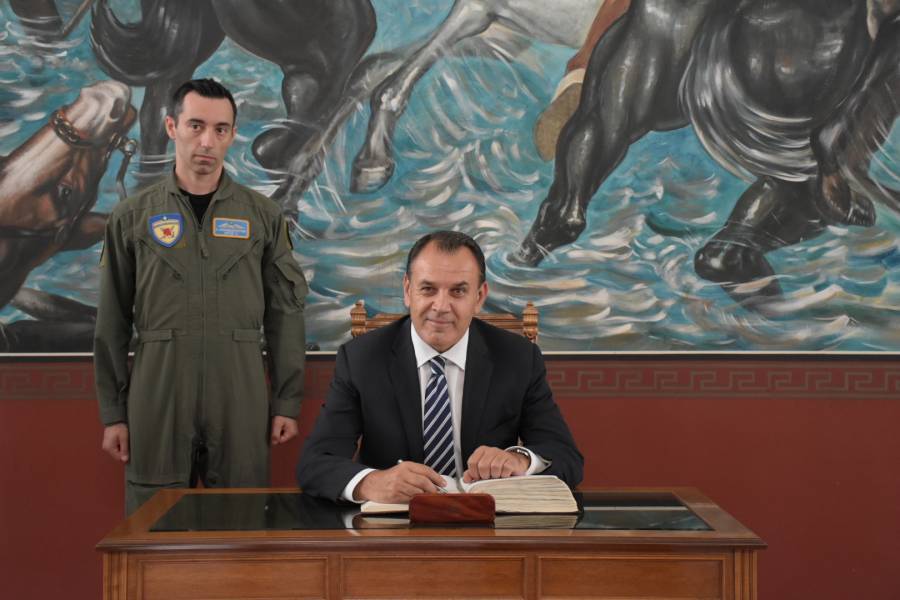 Παναγιωτόπουλος: Στόχος οι ισχυρές Ένοπλες Δυνάμεις με τρομακτική «ομπρέλα ασφαλείας»