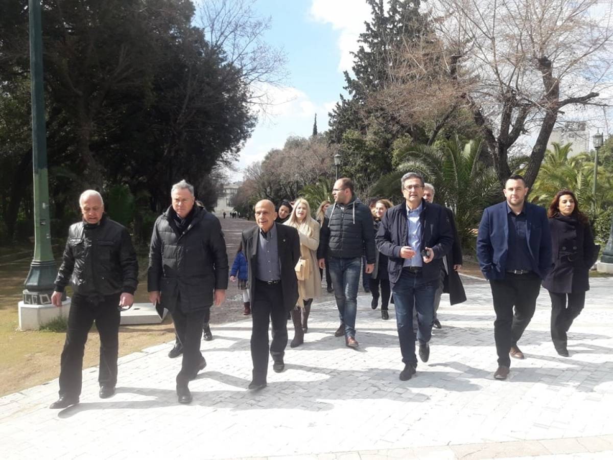 Συνάντηση Σγουρού με Σύλλογο "Αθηνά" για το Πεδίο του Άρεως