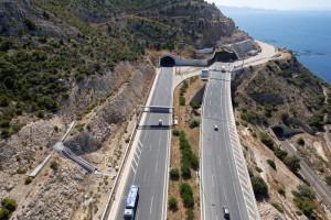 Αθηνών- Κορίνθου: Ανοιχτή μόνο μία λωρίδα, μέχρι νεοτέρας