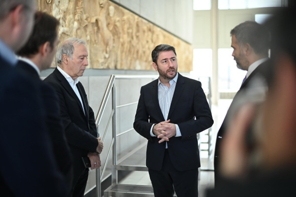 Ανδρουλάκης: Το Βρετανικό Μουσείο έχει χρέος να αποδώσει τα Γλυπτά στο Μουσείο της Ακρόπολης