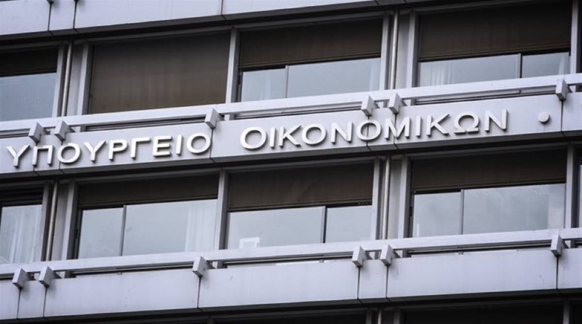 Μεσοπρόθεσμο με πολλές μεταβλητές παροχών, ανάπτυξης και προσφυγικού