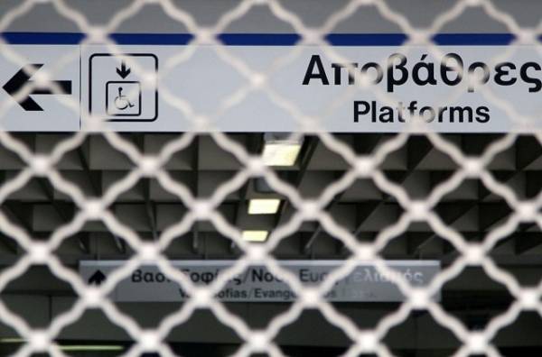 «Ρολά» στο μετρό Συντάγματος στις 12 το μεσημέρι