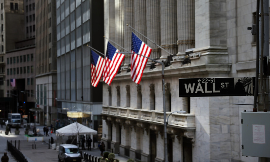 Σε αρνητικό έδαφος η Wall Street-Στο επίκεντρο οι δηλώσεις Πάουελ