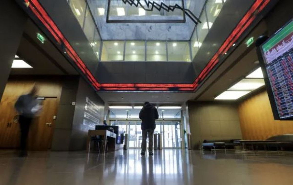 Ρευστοποιήσεις στο Χρηματιστήριο μετά το υψηλό 10ετίας-Ο ρόλος του ΔΑΑ
