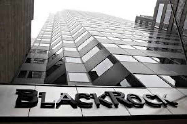 BlackRock: Η Ευρώπη έχει περισσότερες προοπτικές ανόδου από τις ΗΠΑ