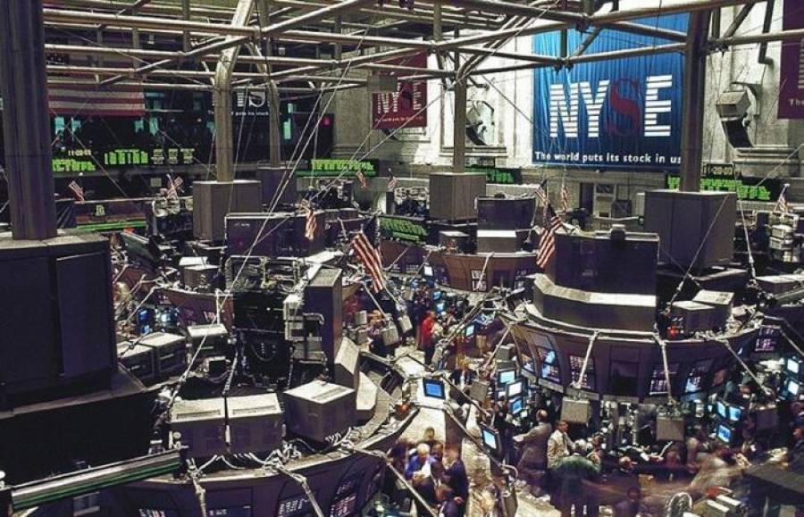 Ασθενικό ξεκίνημα της Wall Street περιμένοντας το «σινιάλο» της Fed
