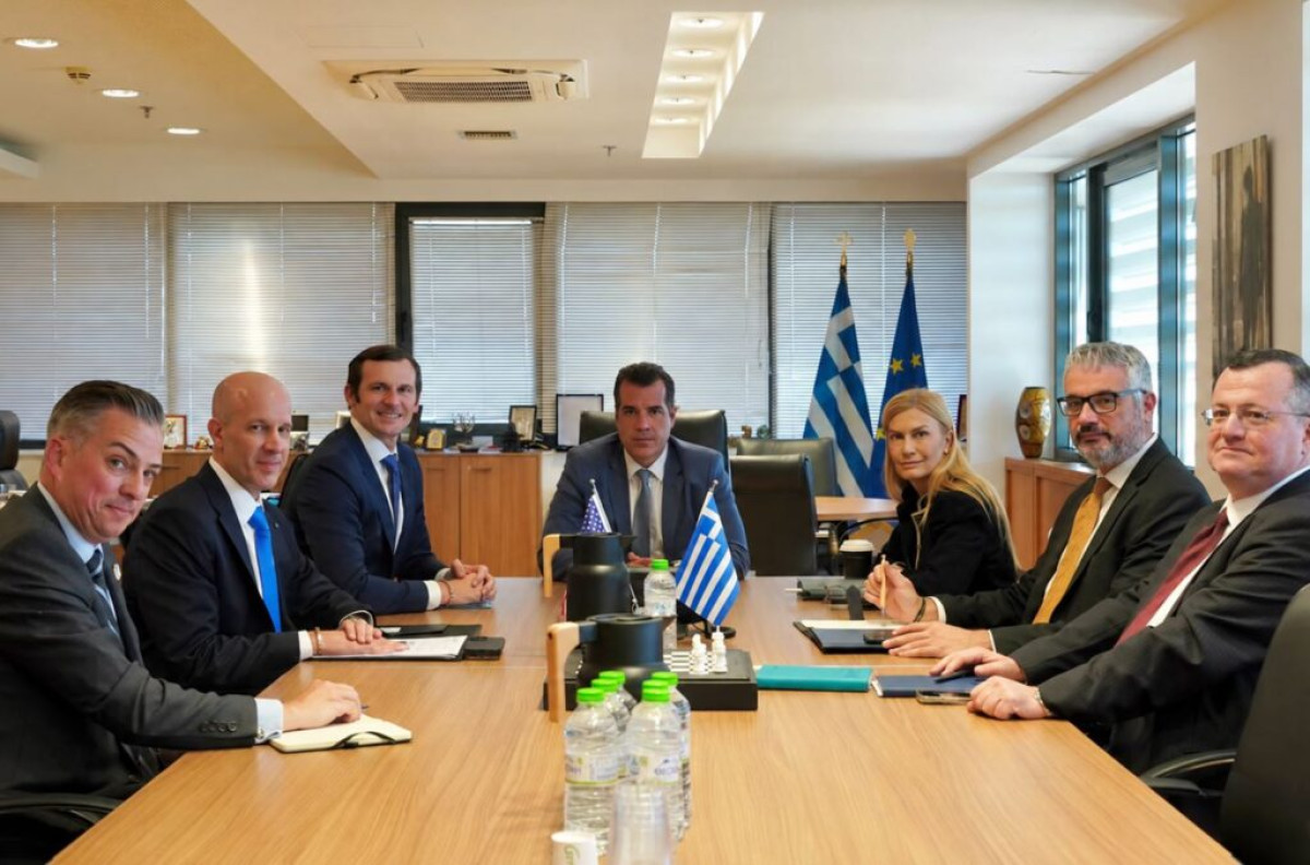 Πλεύρης: Συνάντηση εργασίας με αμερικανική αντιπροσωπεία για τη διμερή συνεργασία και ασφάλεια