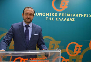 Κόλλιας (ΟΕΕ) για Κατρούγκαλο: Να πάρει πίσω τις εμμονικές ιδέες του