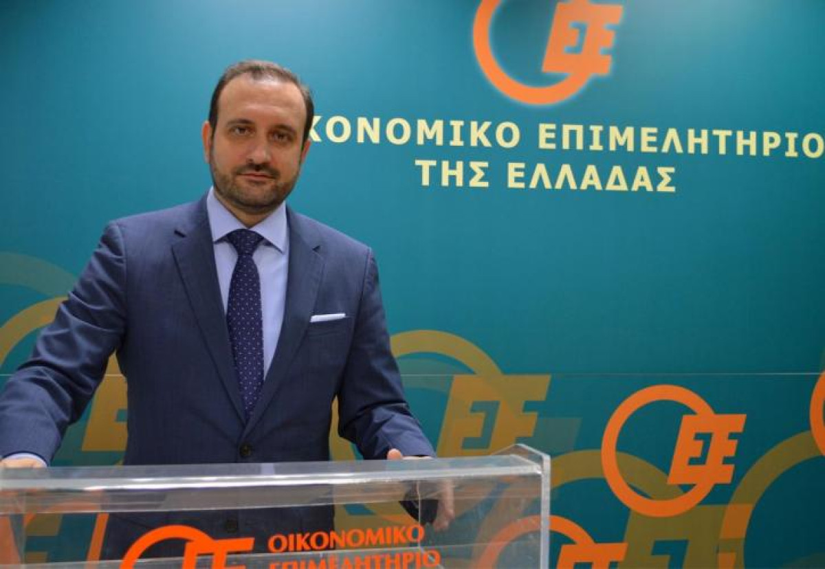 Κόλλιας (ΟΕΕ) για Κατρούγκαλο: Να πάρει πίσω τις εμμονικές ιδέες του