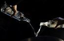 Το ΣΔΟΕ εντόπισε παράνομο εργαστήριο εμφιάλωσης ποτών