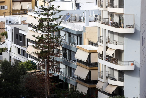 Ανακαίνιση κατοικιών με επιδότηση έως 90%: Ποιες εργασίες καλύπτονται - Οι δικαιούχοι