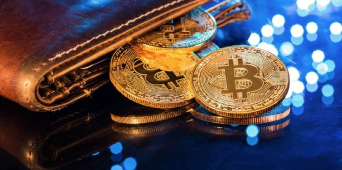 Bitcoin: Εβδομαδιαία πτώση 10%, αλλά οι μεγάλοι «παίκτες» παραμένουν