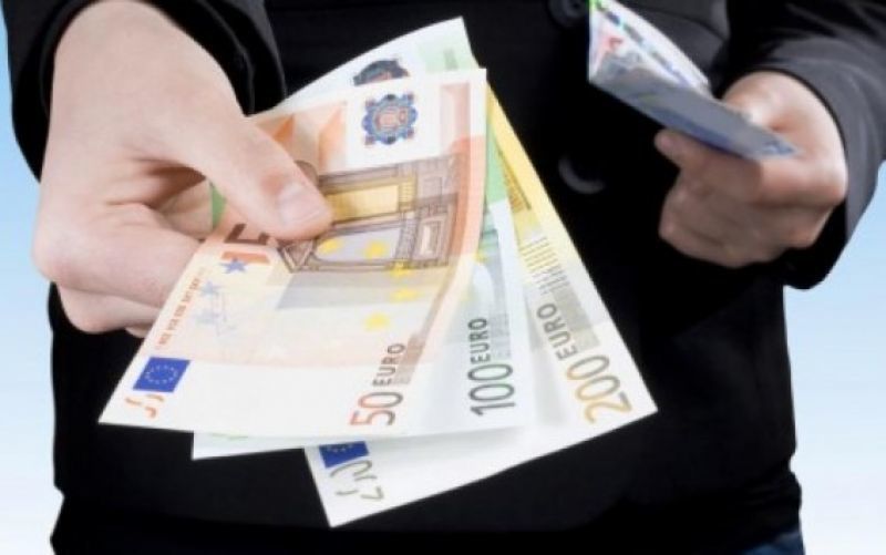 Φορο - κεραμίδα σε μισθωτούς με έσοδα από ενοίκια ή ελευθέρια επαγγέλματα- Θα προκαταβάλουν το 55% του φόρου!