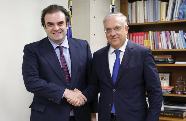 Συνάντηση Θεοδωρικάκου – Πιερρακάκη: Στο «κάδρο» εισόδημα και επενδύσεις – Οι προτεραιότητες ενόψει ΔΕΘ