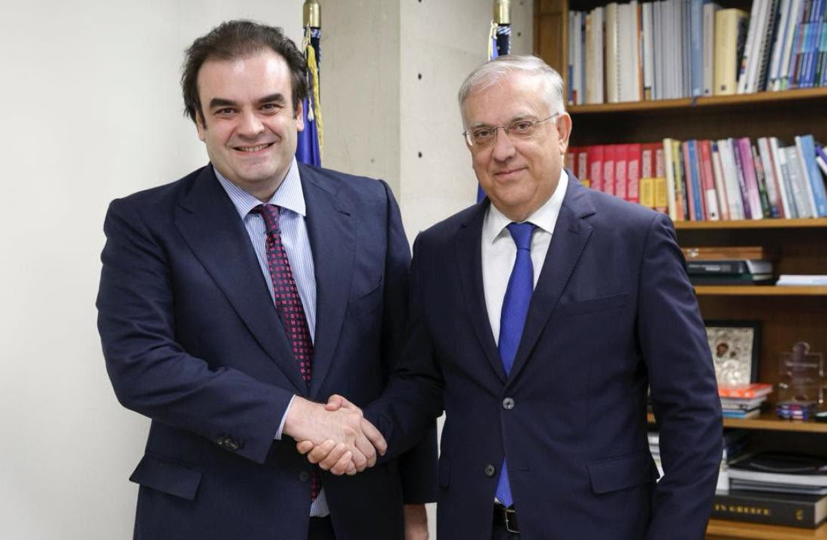 Συνάντηση Θεοδωρικάκου – Πιερρακάκη: Στο «κάδρο» εισόδημα και επενδύσεις – Οι προτεραιότητες ενόψει ΔΕΘ