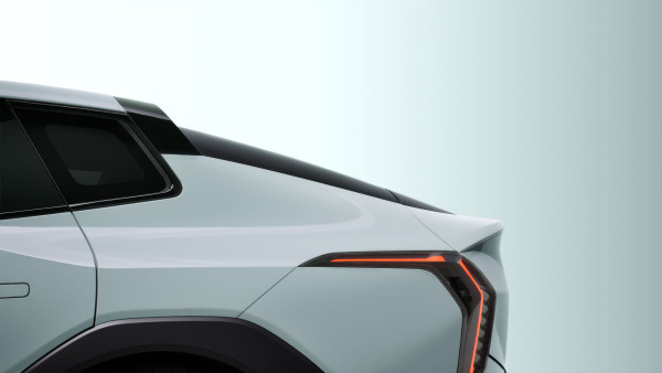 Το Kia EV4 συνδυάζει καινοτομία και επινοητικότητα μέσα από το νέο εξωτερικό σχεδιασμό