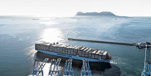 Στην Maersk έναντι 3,7 δισ. δολαρίων η Hamburg Sud