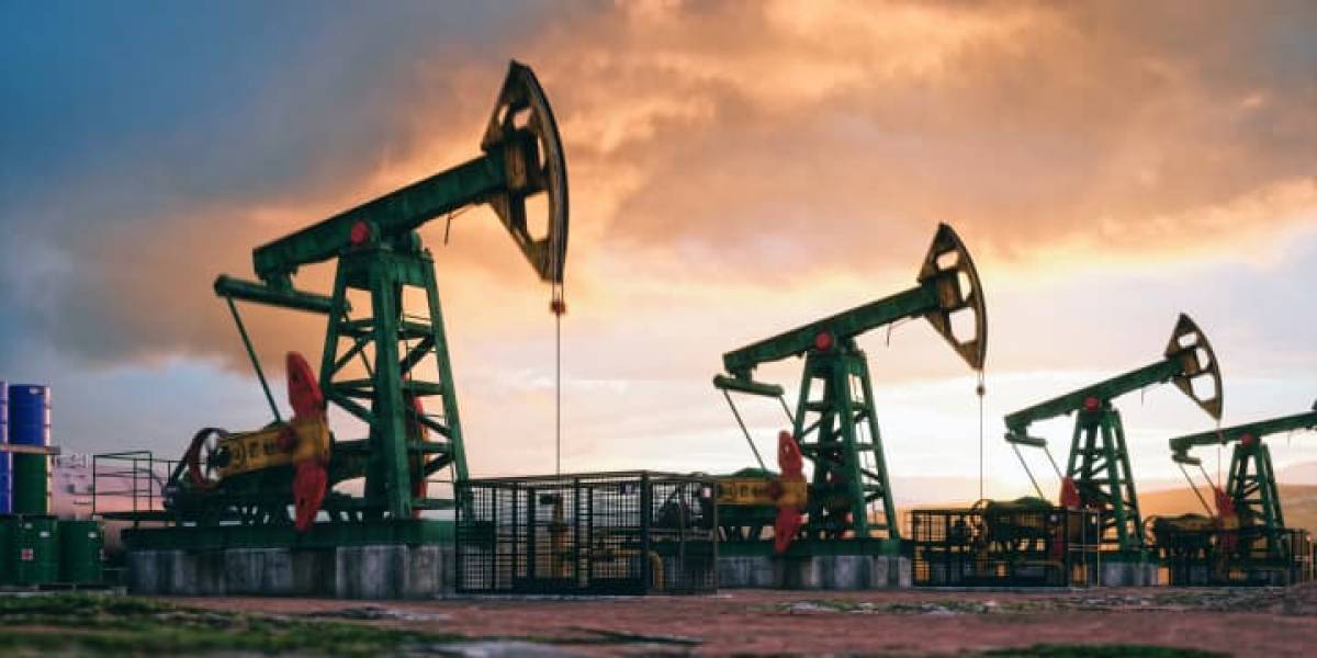 «Κατεβάζει» ταχύτητα το πετρέλαιο, αλλά επιμένει ανοδικά