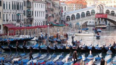 Ιταλία: Θετικοί στον κορονοϊό 23 Έλληνες τουρίστες στη Βενετία