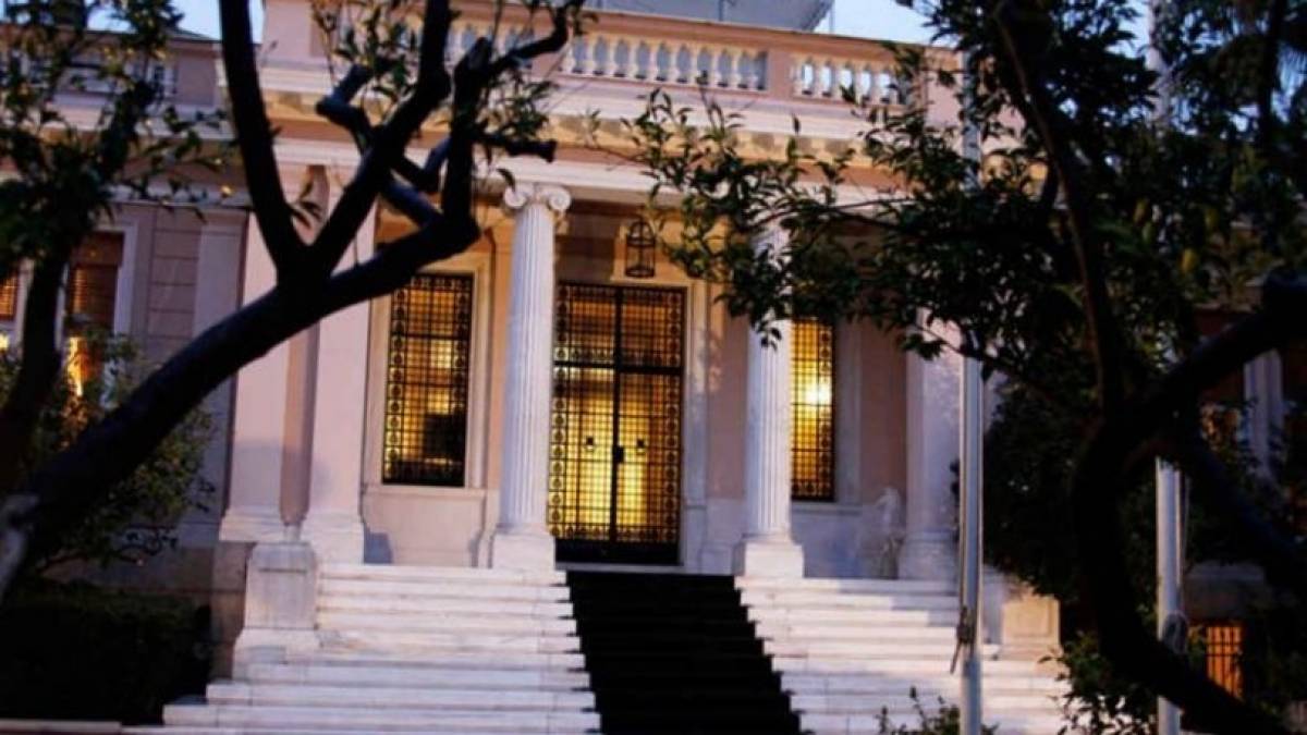 Η οπτική Μαξίμου για τη συνάντηση Μητσοτάκη - Μακρόν
