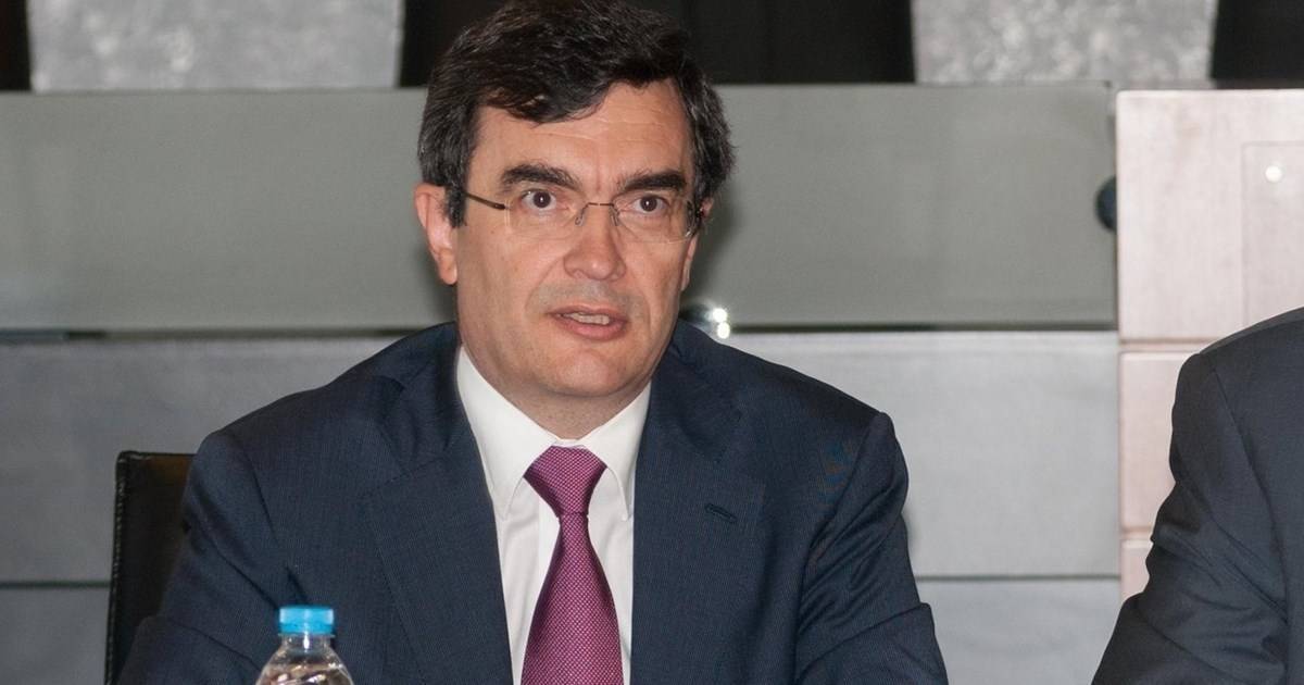Οικονόμου: Καμία σκέψη για χαλάρωση των μέτρων την Πρωτοχρονιά