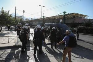 Μετατράπηκαν σε συλλήψεις οι προσαγωγές 10 υποστηρικτών της Χρυσής Αυγής