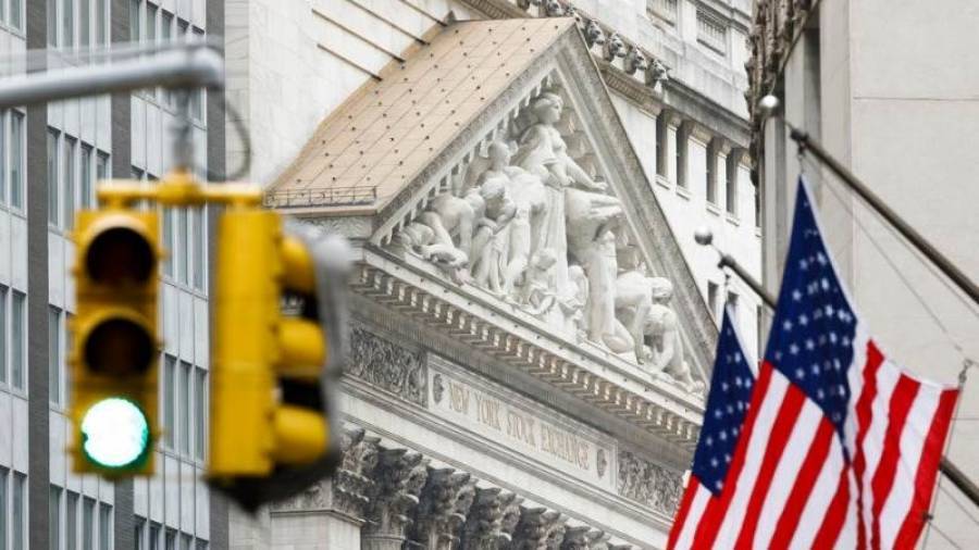 Ανοδικό ξεκίνημα στη Wall Street- Προς νέο ρεκόρ ο Nasdaq