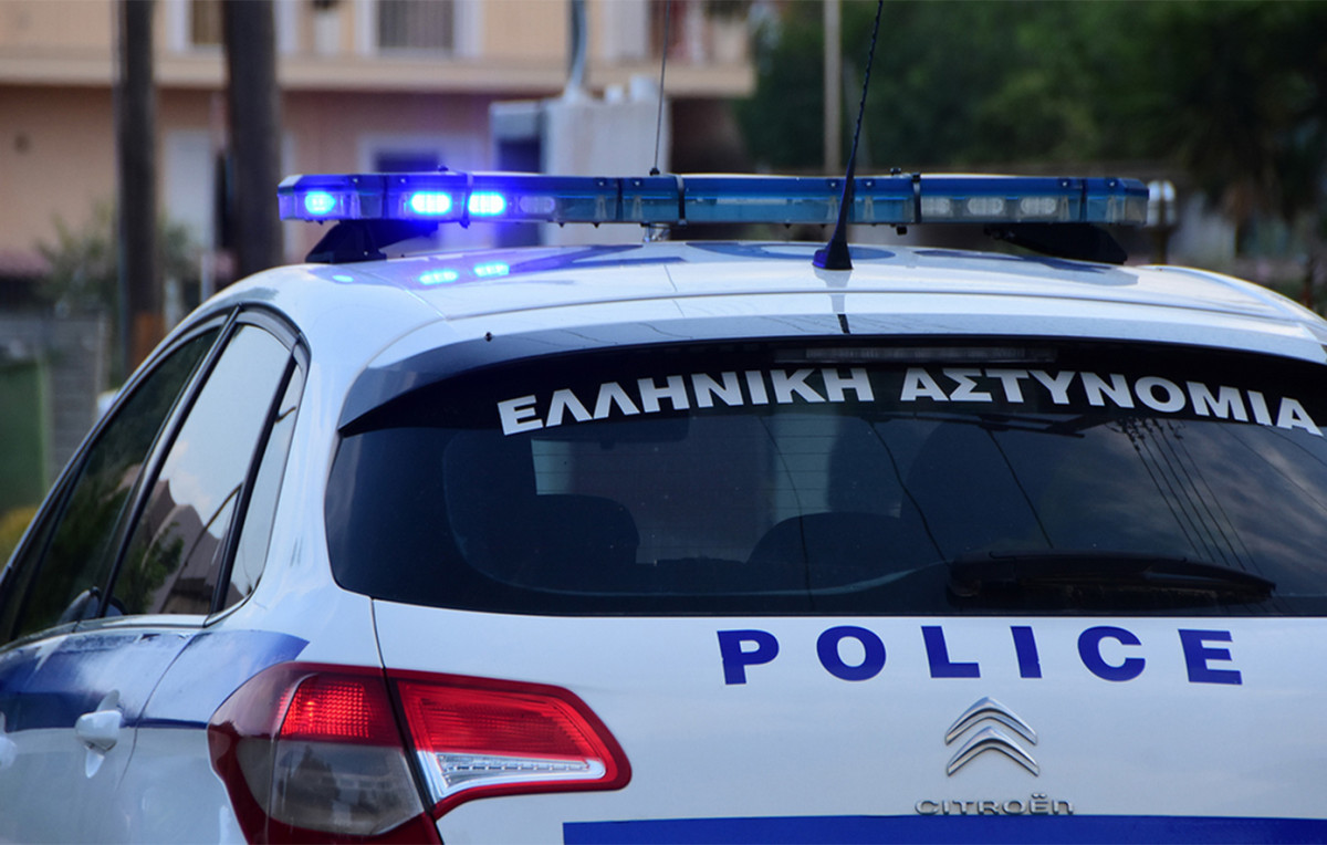 Πειραιάς: Ένοπλη ληστεία σε σούπερ μάρκετ – Αναζητείται ο δράστης