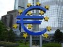 Στο ιστορικό του χαμηλό διατηρεί η ΕΚΤ το βασικό επιτόκιο