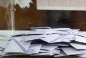 Μπροστά η ΝΔ με μικρή διαφορά από τον ΣΥΡΙΖΑ σε νέα δημοσκόπηση