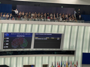 Ευρωβουλή: Απορρίφθηκε η πρόταση μομφής κατά της Ούρσουλα φον ντερ Λάιεν