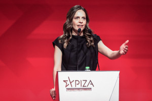 Αχτσιόγλου: Οι τέσσερις μεγάλες και στρατηγικές μάχες του ΣΥΡΙΖΑ