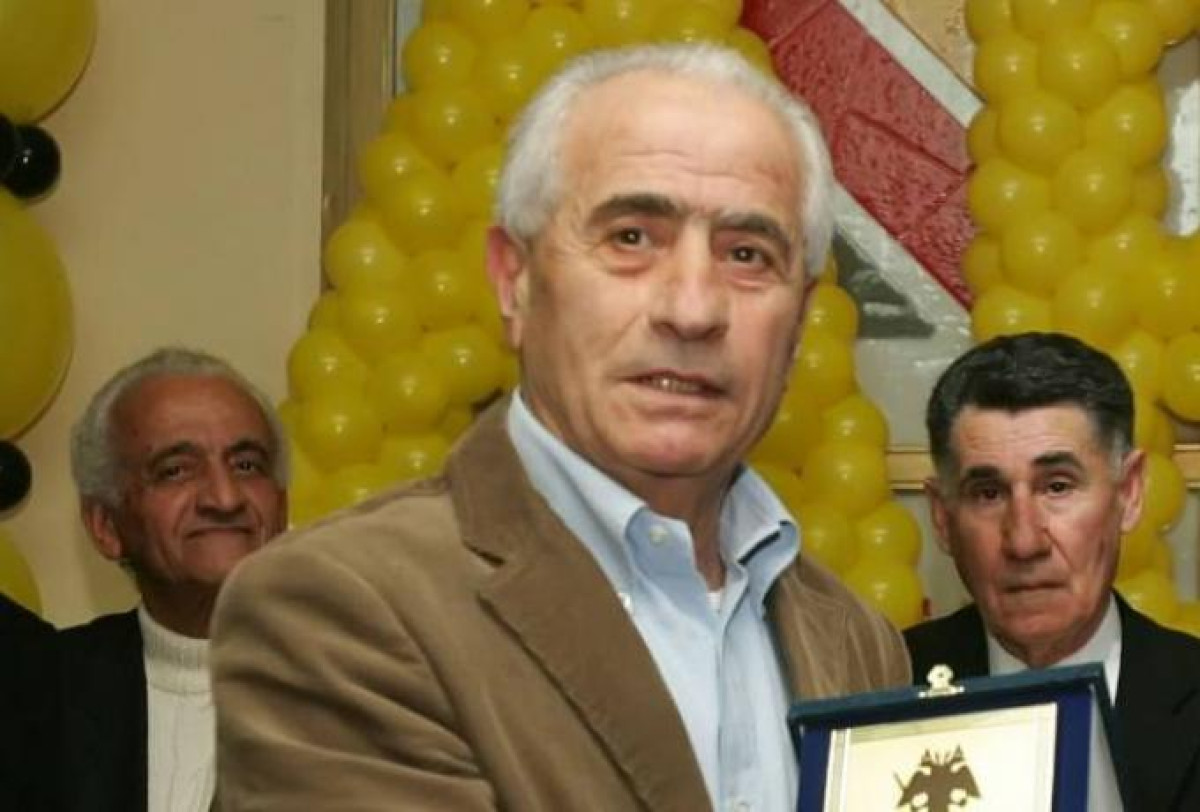 Σε λαϊκό προσκύνημα η σορός του Μίμη Παπαϊωάννου