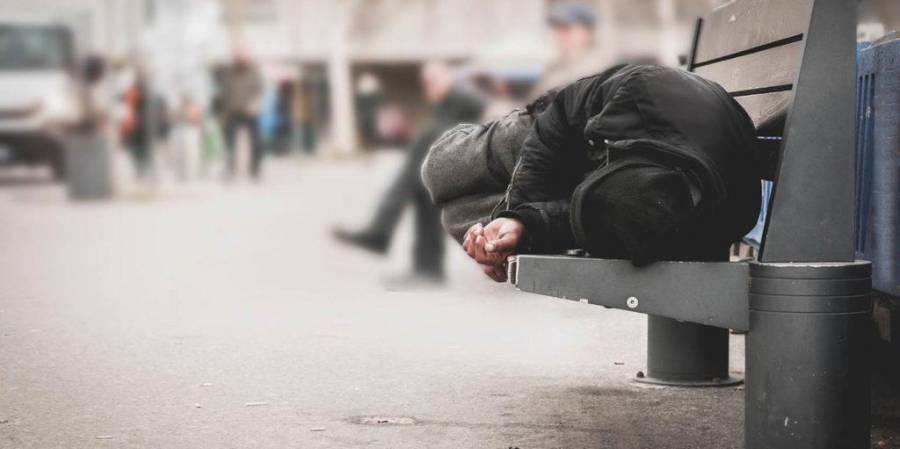 Δήμος Αθηναίων: Παρατείνονται τα έκτακτα μέτρα προστασίας των αστέγων