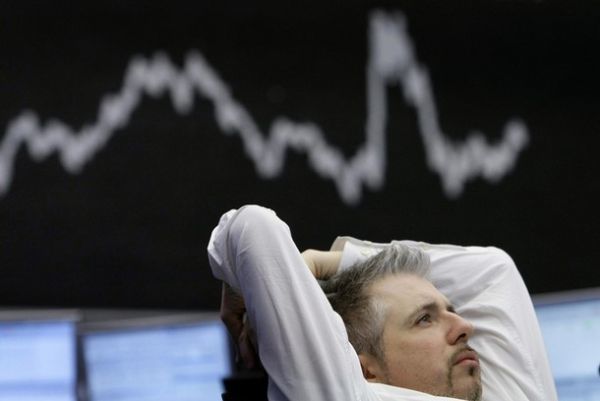 Μαζικά στοιχήματα κατά ενός ενδεχόμενου sell-off