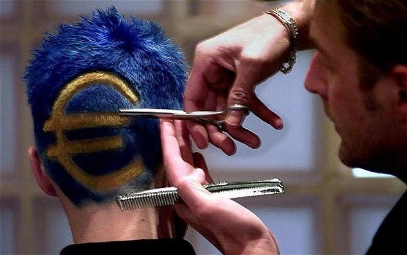 Εντείνονται οι φήμες για νέο ελληνικό «κούρεμα»
