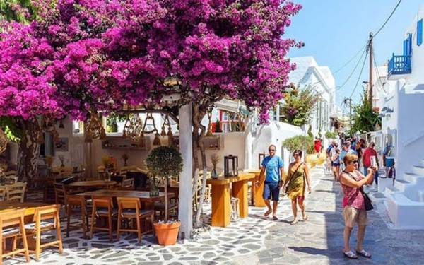 Δυναμικός ο Οκτώβριος στον τουρισμό- Ο ρόλος του silver tourism