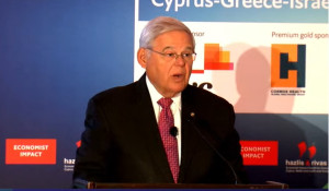 Εκνευρισμένος ο Μενέντεζ με τα τουρκικά «παζάρια» στο ΝΑΤΟ